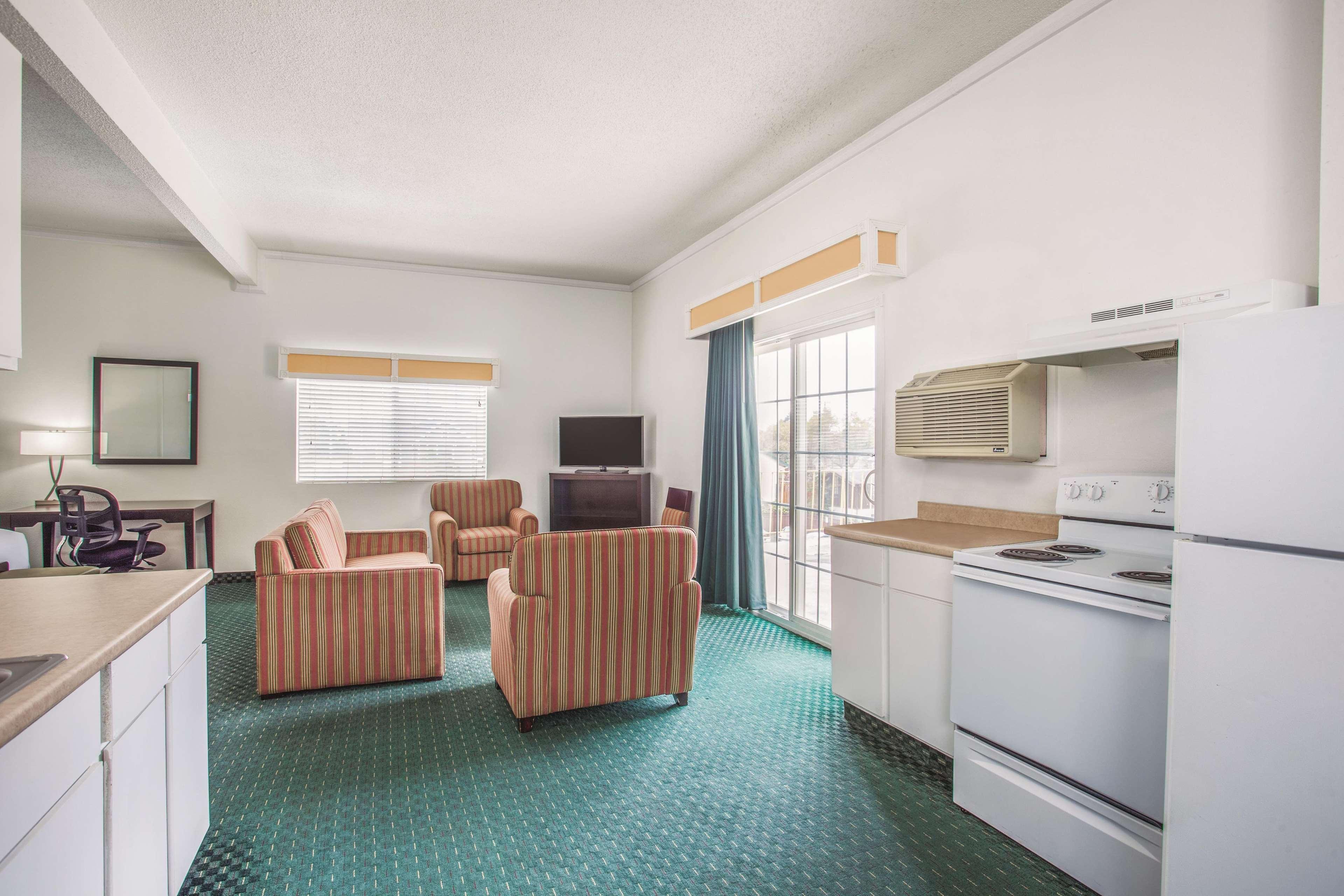 University Inn & Suites Berkeley Exteriér fotografie