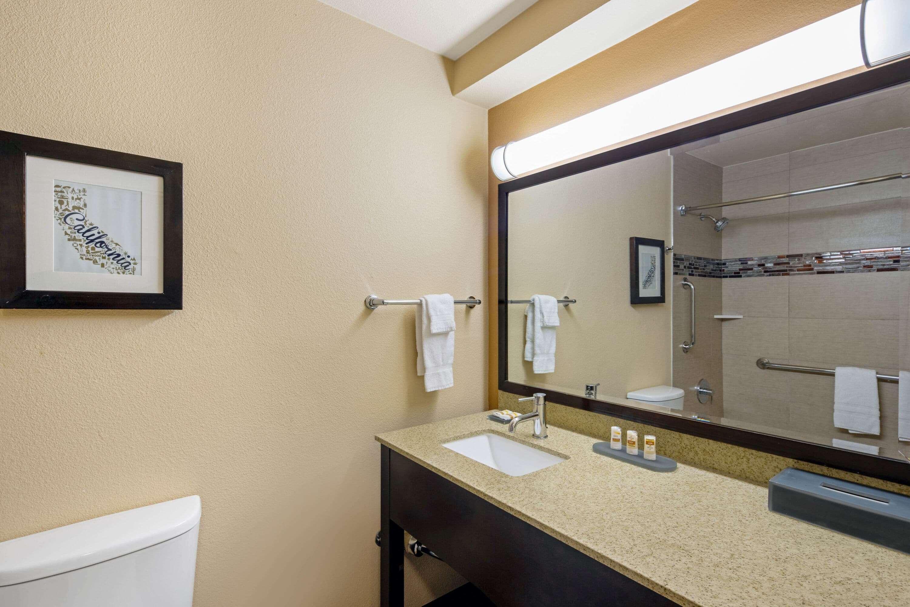 University Inn & Suites Berkeley Exteriér fotografie