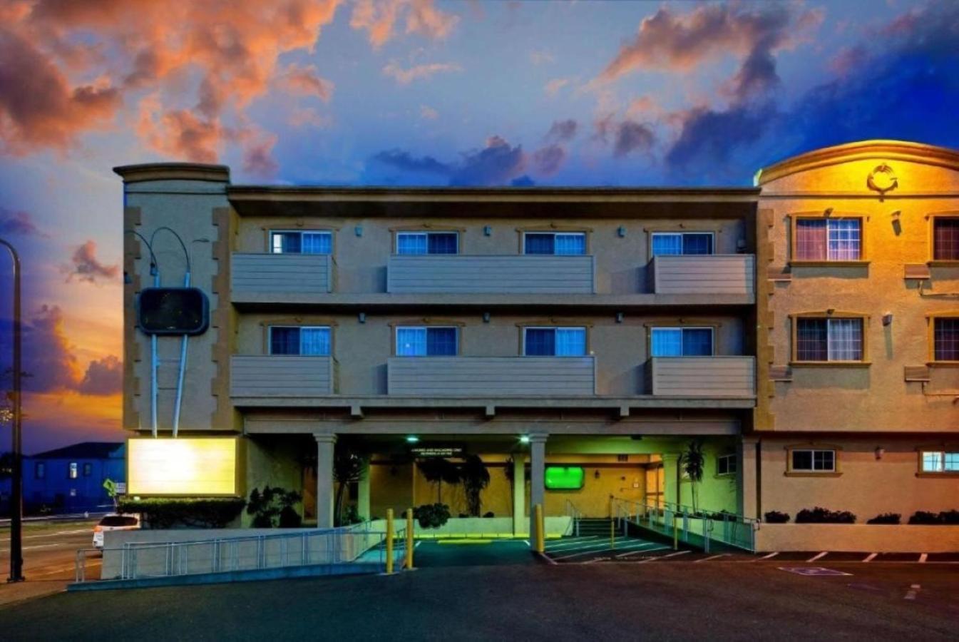 University Inn & Suites Berkeley Exteriér fotografie